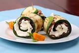 Zucchini rolls with pepper bacon and cheese