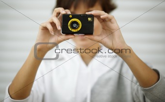 female photographer 