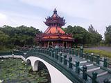 Thai pavilion and bridge