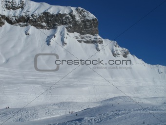 Fantastic snow conditions on sunny day in the alps