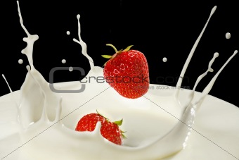 strawberries and milk splash