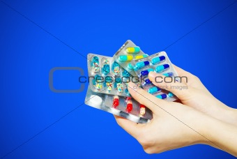 pills in hand 