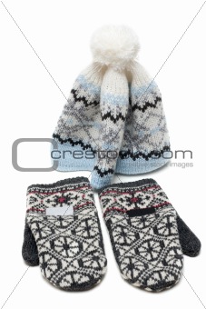 Knitted mittens and nodding