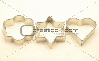 Detailed but simple image of cookie cutter