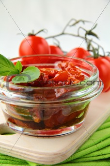 Italian sun dried tomatoes in olive oil