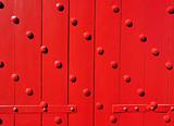 red woody door