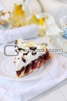 Cherry sponge cake with cream