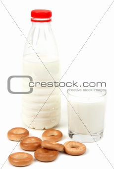 Bottle and glass milk with bagel