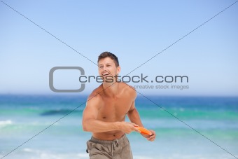 Man playing frisbee