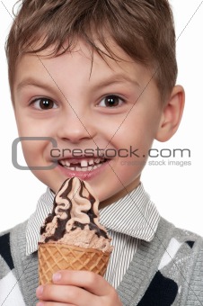 Boy with a ice cream
