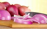 Cutting Red Onions
