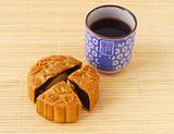 Chinese mooncake and tea cup