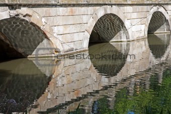 stone bridge build in accordance to the ancient art