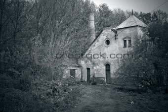 old abandoned house