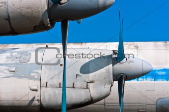 Close up view of a propeller airplane