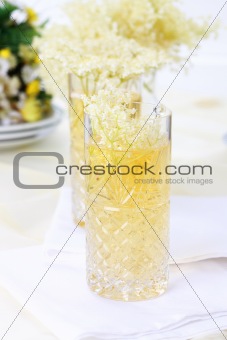 Elder flower lemonade