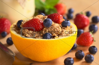 Wholewheat Cereal with Fresh Fruits