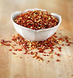 dried and crushed red peppers