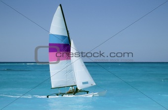 Sailboat or catamaran
