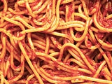 spaghetti noodles in tomato sauce