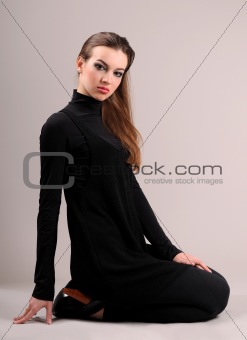 woman in black clothes