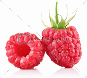 raspberry berries with green leaf