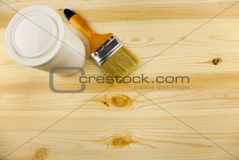 Wood texture and tin, paintbrush / covering by varnish