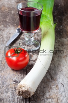 leek, tomato and a glass of wine
