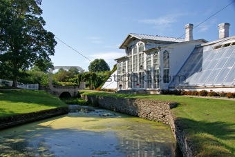 The house and the channel