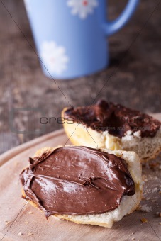 bread with chocolate spread