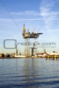 Oil rig construction