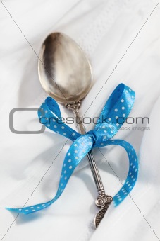 Baby spoon with bow