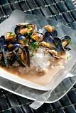 mussels on curry paste