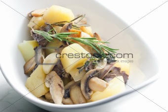 potatoes with chicken meat and