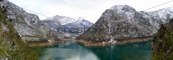 Pivsko lake Montenegro
