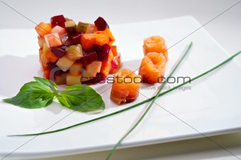 Vinaigrette salad with salmon