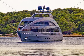 Modern design hi tech luxury yacht
