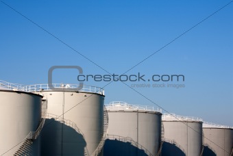Oil storage

