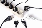 Power supply plugs and one free outlet isolated