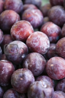 Pile of plums.