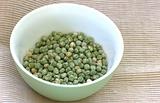Green pea in bowl