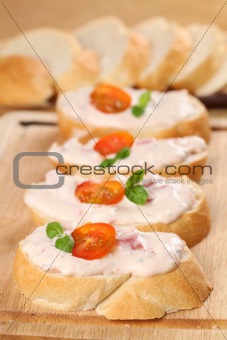 Sandwiches with tomato spread