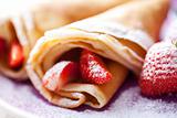 crepes with strawberries
