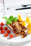 grilled salmon with mushrooms and cherry tomatoes
