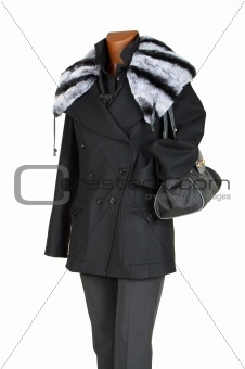 Coat with fur and a bag