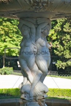 sculptures at fountain in Madrid park