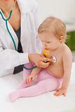 Pediatric doctor examine baby