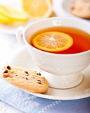 Tea with lemon and chocolate chip cookie