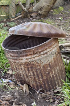 Rusty old trashcan