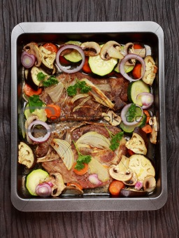 Baked pork meat with vegetable